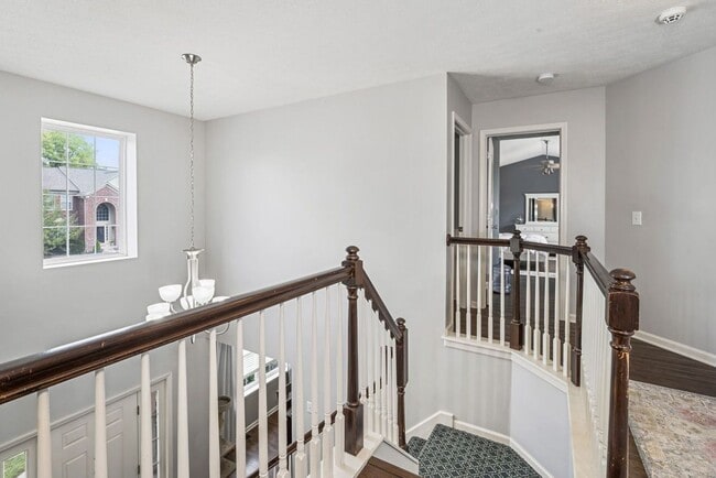 Building Photo - Luxurious 4-Bedroom Furnished Home in West...