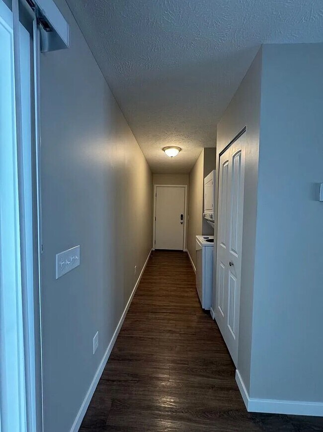Building Photo - Available Now! Beautiful Traverse City Home for Rent! $3,100/Month