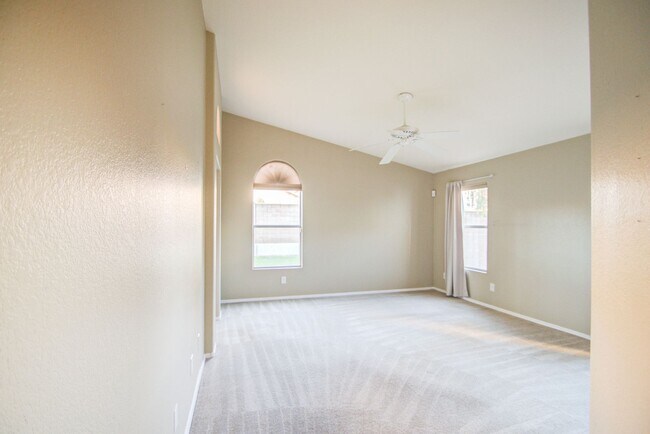 Building Photo - Lakewood 3 Bedroom for Rent!