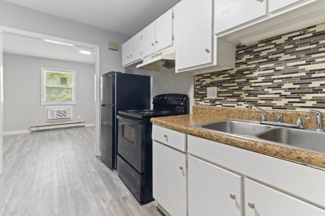 Building Photo - 6437 Starbrook Dr