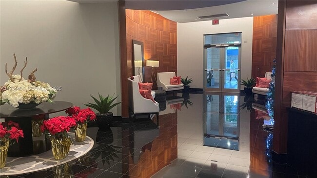 Building Photo - 3000 Coral Wy