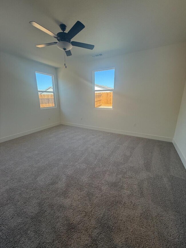 Building Photo - 7006 W Grove Ave