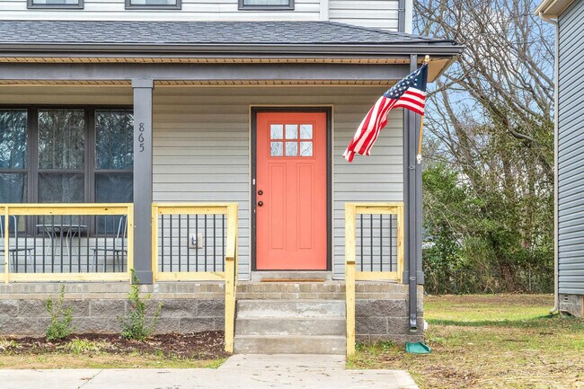 Building Photo - 863 Central Ave