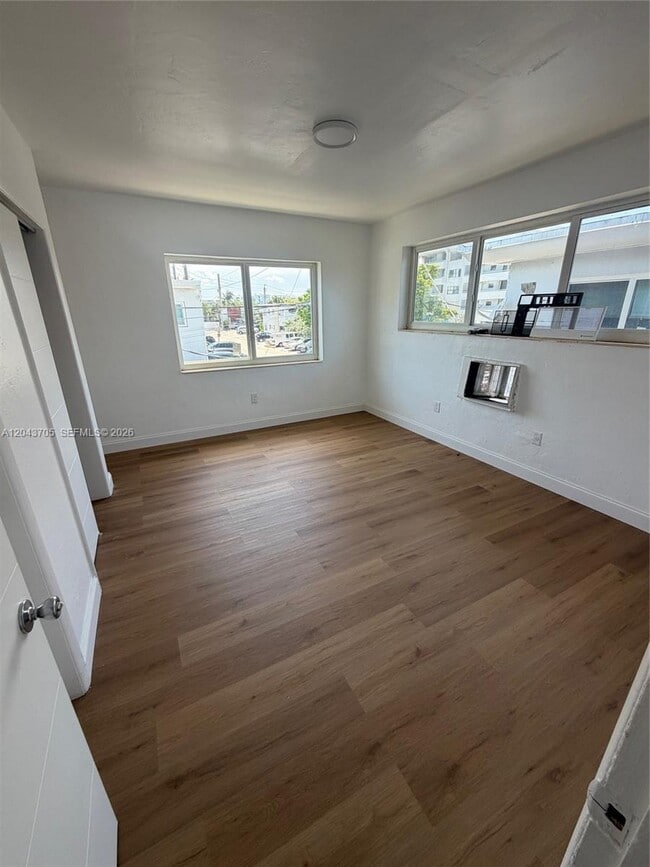 Building Photo - 780 73rd St