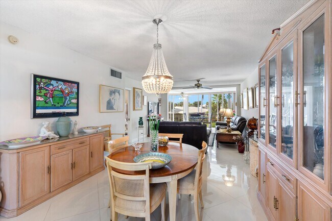 Building Photo - 3224 S Ocean Blvd