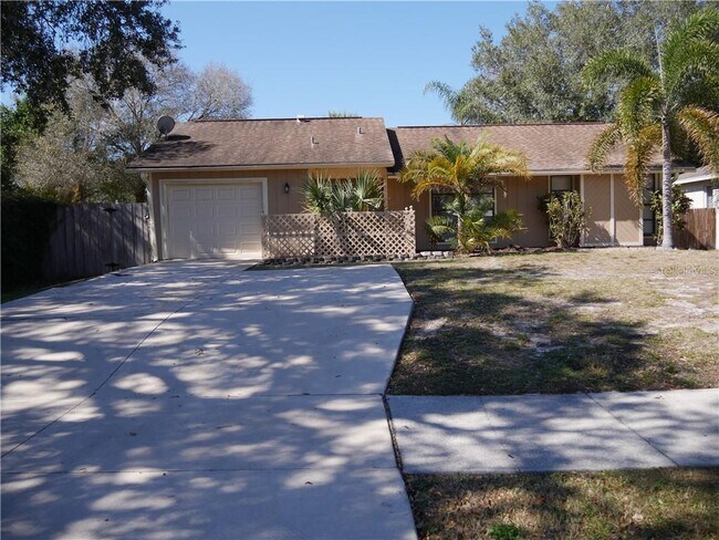 Building Photo - 3026 Vinson Ave