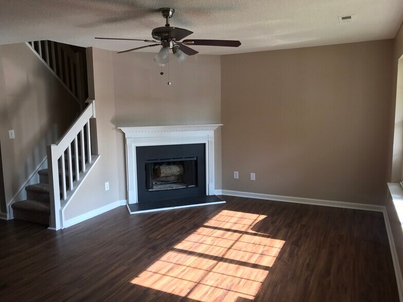 Building Photo - 5734 Prescott Ct