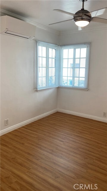 Building Photo - 8437 Lilienthal Ave