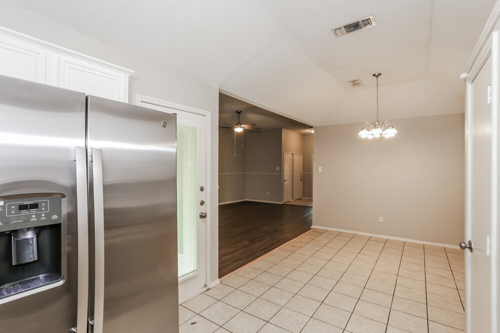 Building Photo - 317 Glen Meadow Dr