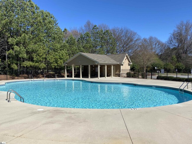 Building Photo - 126 Northwild Dr