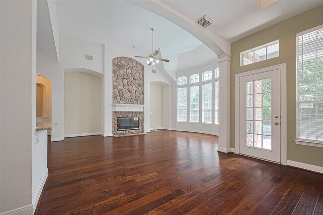 Building Photo - 36 Watermill Pl