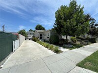 Building Photo - 2306 N Catalina St
