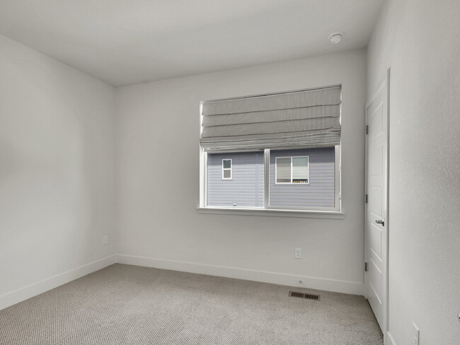 Building Photo - $2,350 - 2 Bed, 2.5 Bath Townhome in Broom...