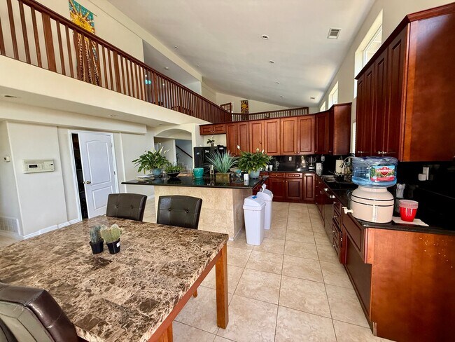 Building Photo - Rancho Penasquitos 6 Bedroom Home For Lease