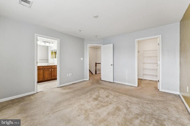 Building Photo - 15304 Pocopson Creek Way