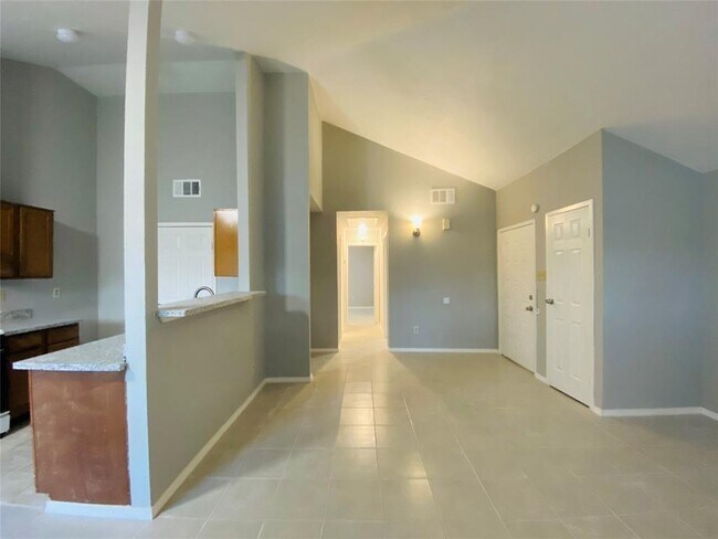 Primary Photo - 5104 Beaverhill Dr