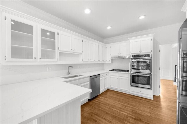 Building Photo - 11215 Highfield Chase Dr