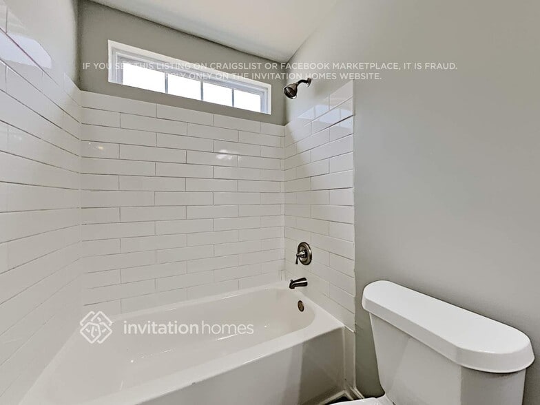 Building Photo - 3418 Ann Franklin Ct