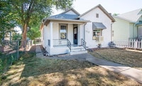 Building Photo - 1112 E Routt Ave
