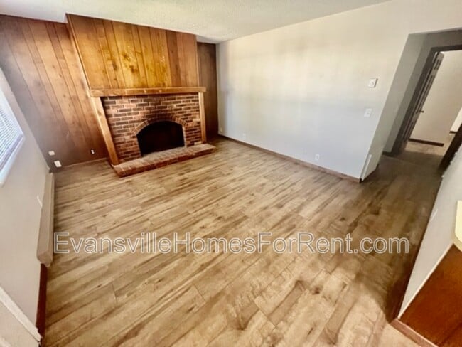 Building Photo - 849 Stanley Ave