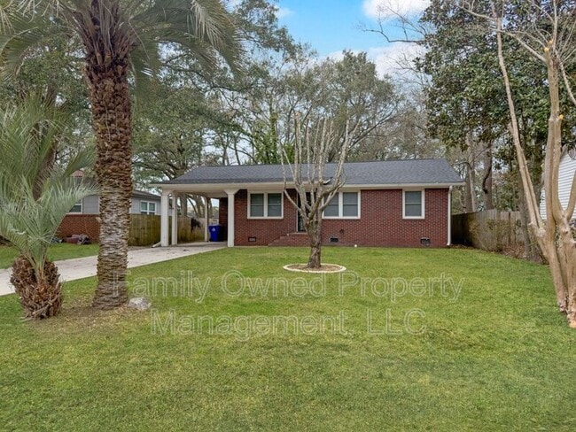 Building Photo - 1522 Joan St