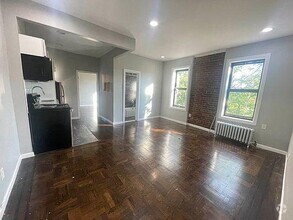 Building Photo - 1 bedroom in BRONX NY 10452