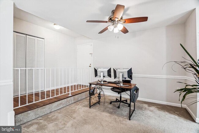 Building Photo - 15603 Dorset Rd