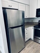 Building Photo - 4070 Porte La Paz