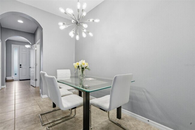 Building Photo - 10425 Red Carpet Ct