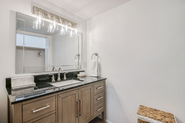 Building Photo - (Completely Furnished) Beautiful 1 bed/1 bath Apartment. With Pool  in the premises.