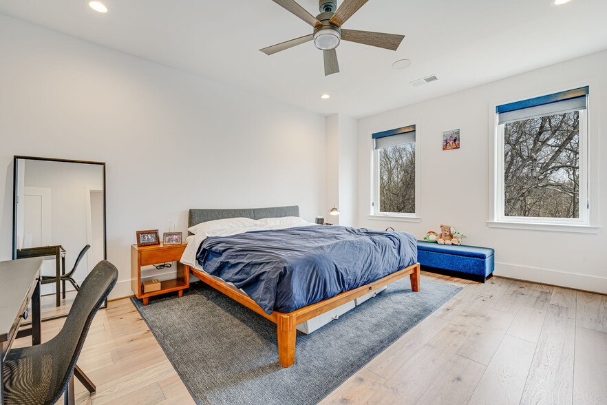 Owner's Bedroom - 3725 Glenmoor Reserve Ln