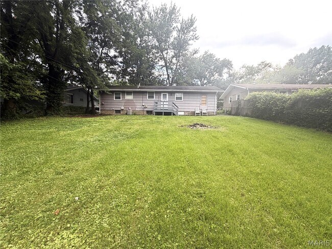 Building Photo - 38 Fenwick Dr