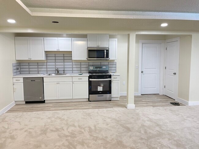 Building Photo - 8139 180th St W