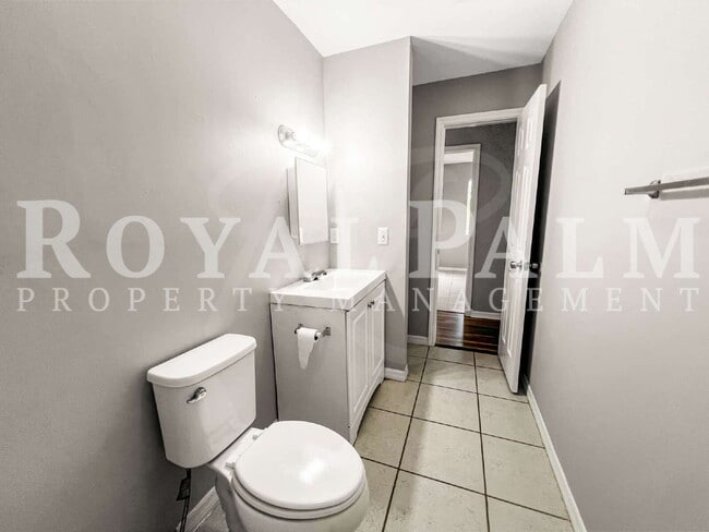 Building Photo - 4 Bedrooms, 2 Bathrooms & a Huge Backyard — Spacious Lehigh Acres Home with Pet-Friendly Living o...