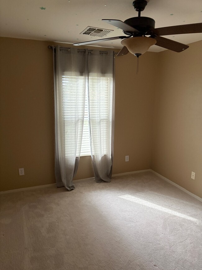 Building Photo - 18338 El Buho Pequeno