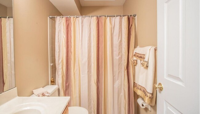 Building Photo - 5196 Hollow Wood Ct