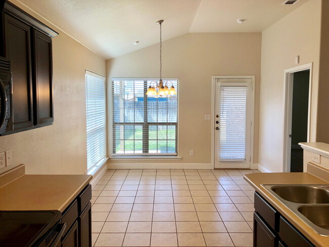 Building Photo - 5524 110th St