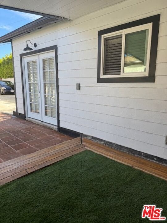 Building Photo - 607 N Gower St