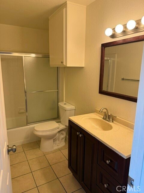 Building Photo - 17102 Oak Ln
