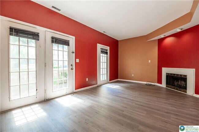 Building Photo - 109 Freedom Ct
