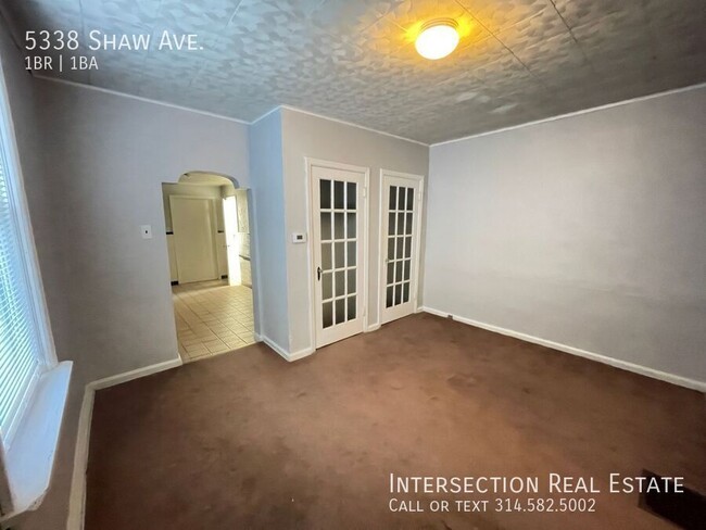 Building Photo - Spacious 1 Bedroom on The Hill, Easy Walki...