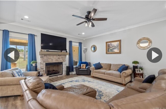 Building Photo - Gorgeous Home in Sherwood