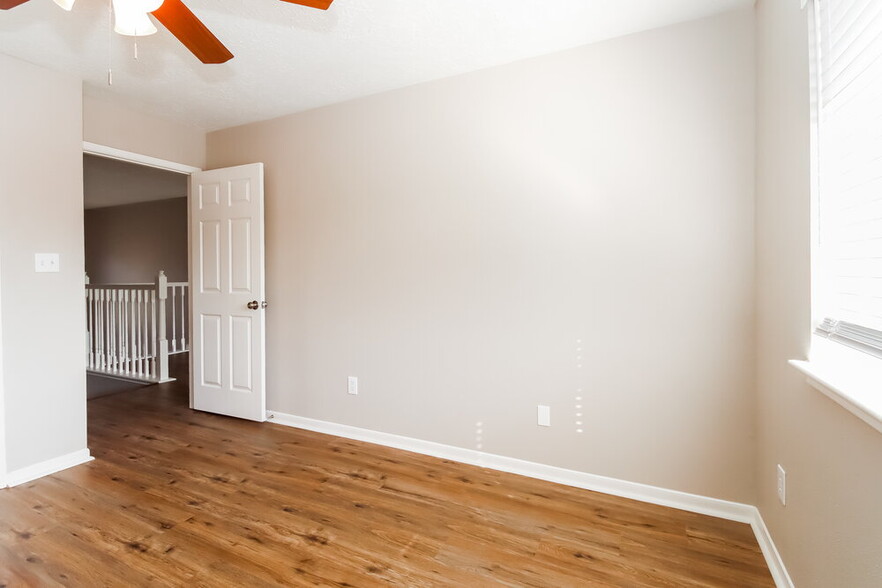 Building Photo - 1207 Chesterwood Dr