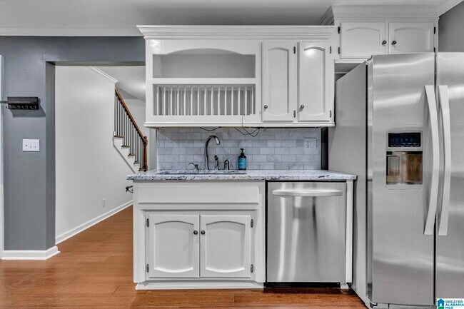 Building Photo - 5501 Heath Row Dr