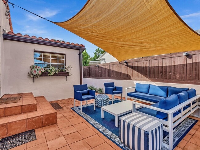 Building Photo - 436 38th St