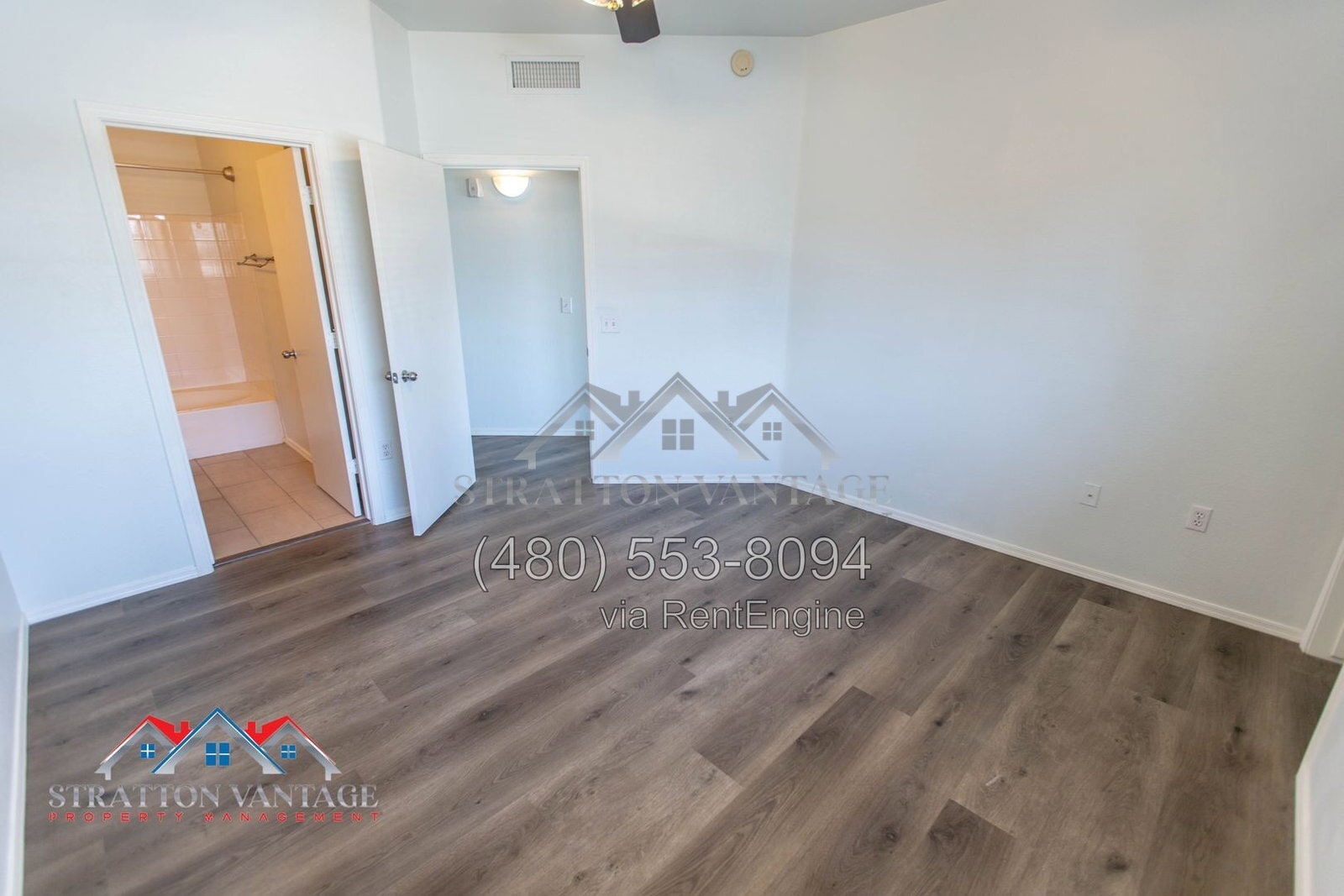 Building Photo - 4644 N 22nd St