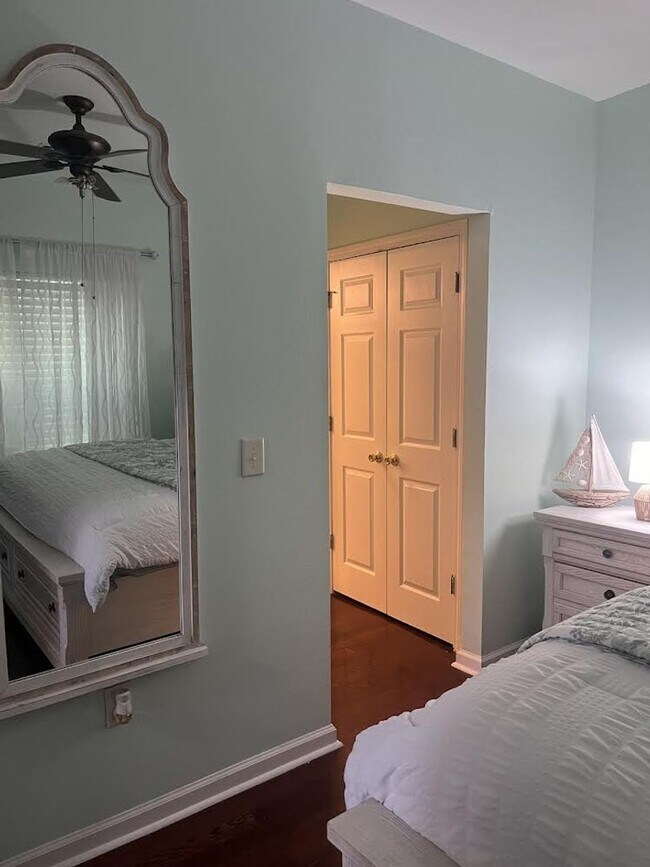 Building Photo - Stunning Two Bedroom Condo - Fully Furnished - Mira Vista - James Island