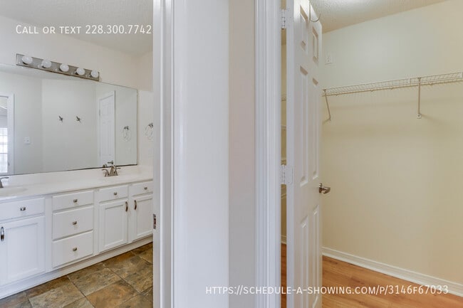 Building Photo - 3612 Miles Ln