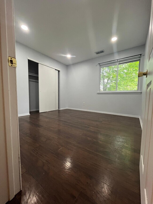 Building Photo - 1603 Britton Pl