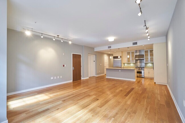 Building Photo - 1610 N Queen St